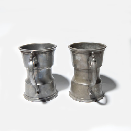 アンティーク金属製ジョッキ アンティーク錫、金属製、中世ヨーロッパ風ビールジョッキ、イギリス製