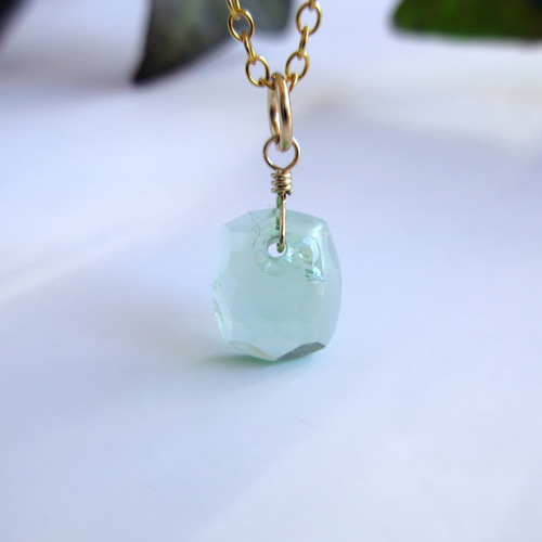 10月の誕生石】8.1×7mm「ミントグリーントルマリン」14kgfネックレス