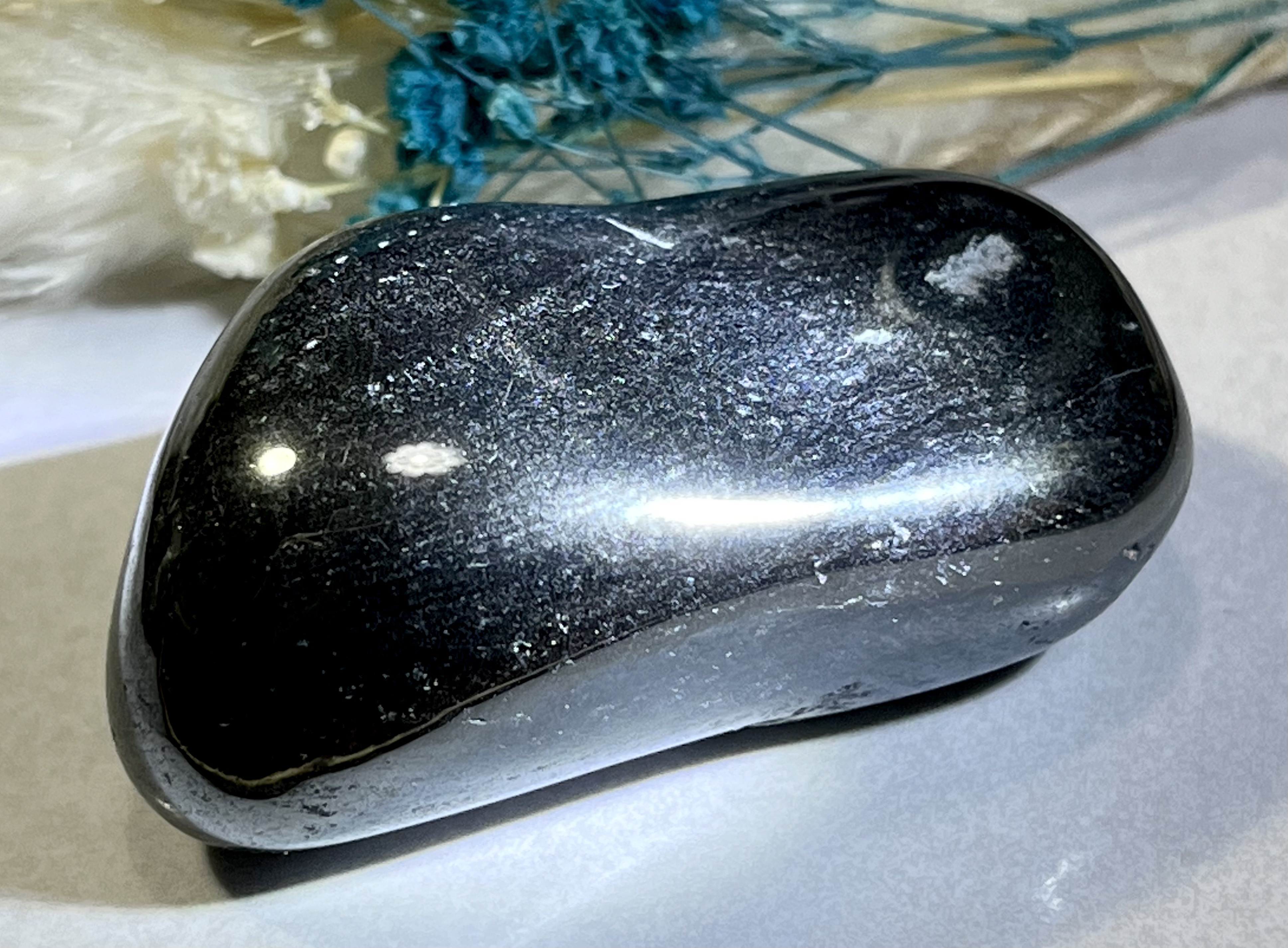 【勝負•健康】ヘマタイト　タンブル　握り石　原石        Ω