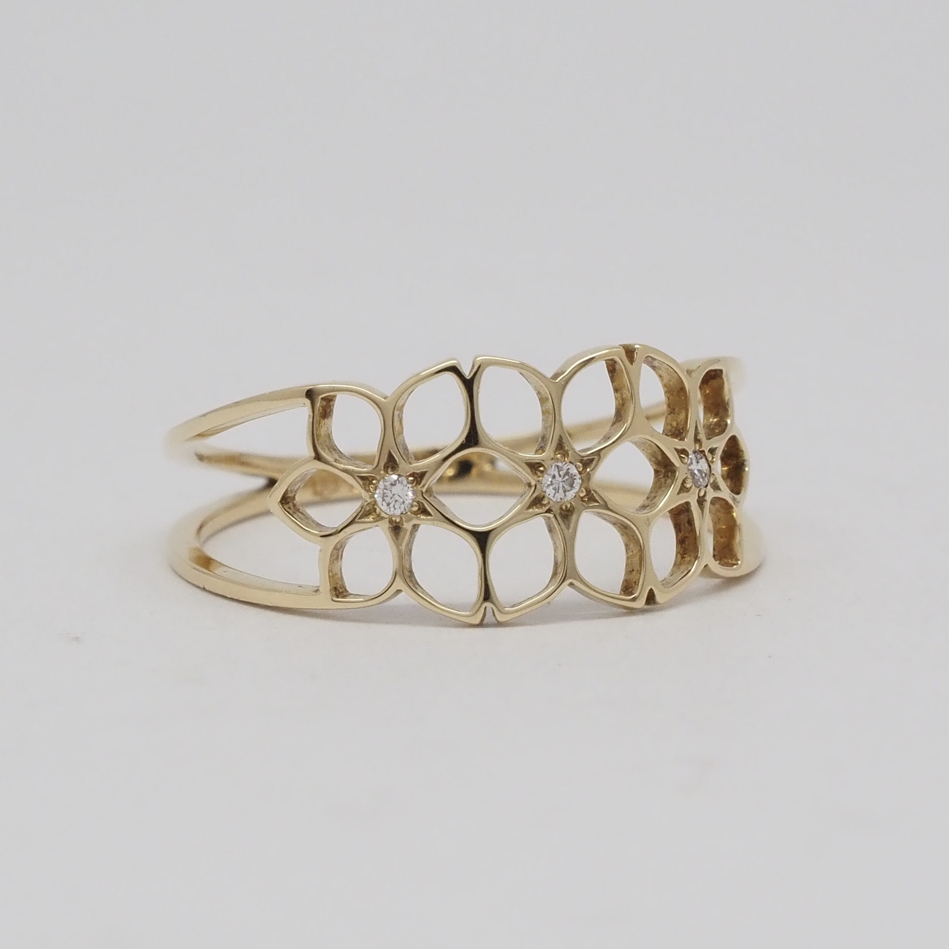 K18YG gajuvana Trinity ring (Small・Diamond)