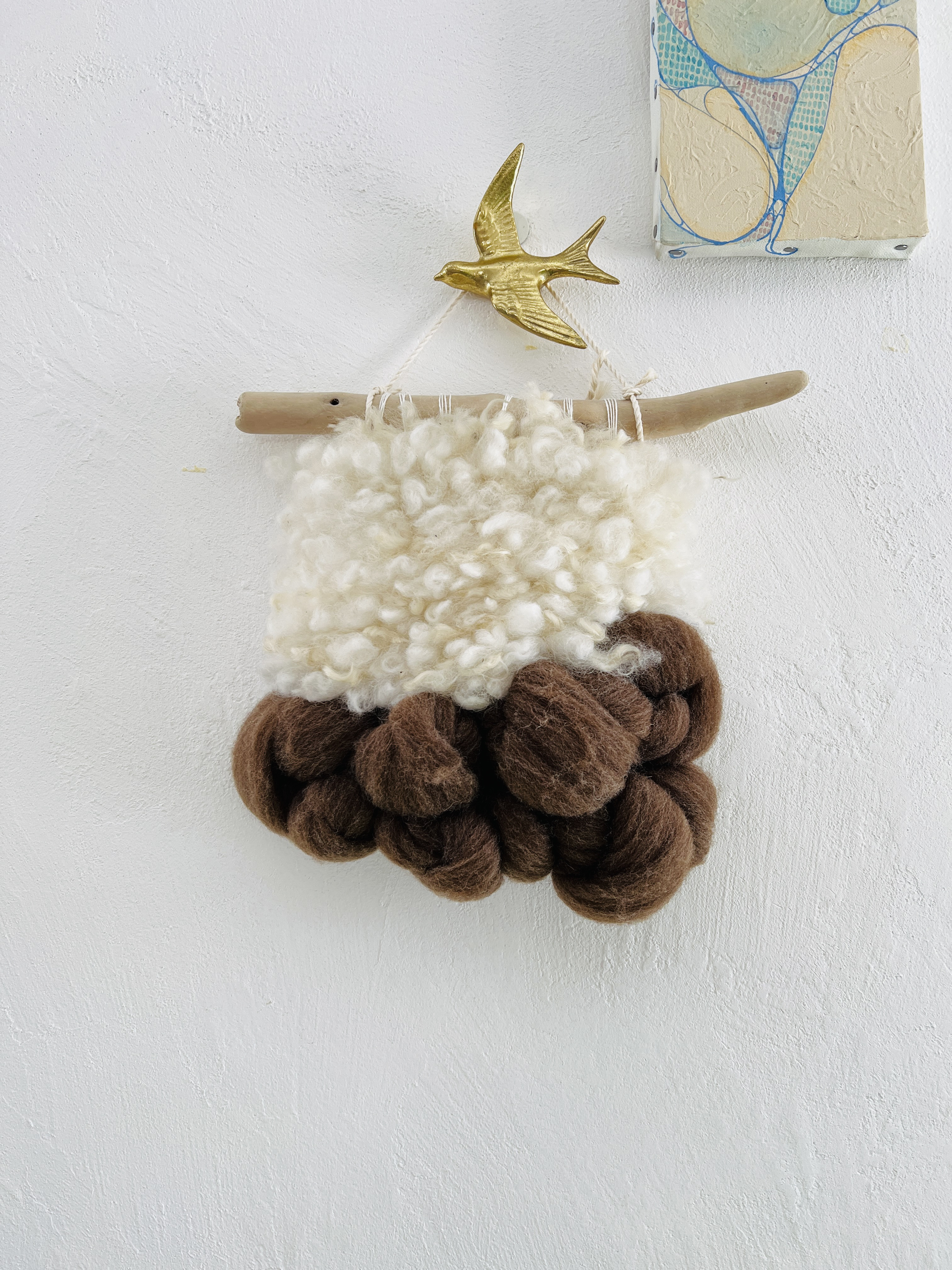 2種類の羊毛のハンギング