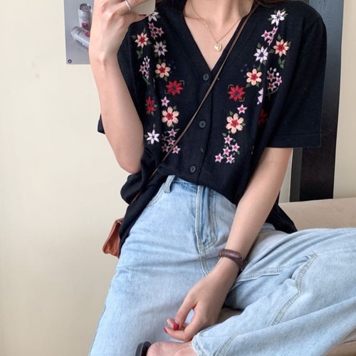 トップス tシャツ 夏 花柄 刺繡 ナチュラル シンプル きれいめ