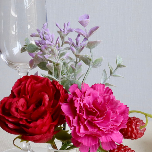 【2日以内発送】母の日《ずっと咲いてる》ラズベリー＆紅バラ＆カーネーション（無料ギフトラッピング） 3枚目の画像