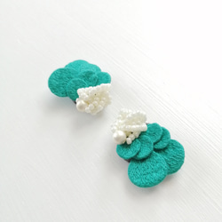 【限定1点】刺繍イヤリングMINT 3枚目の画像