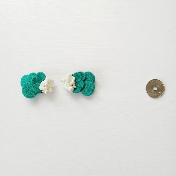 【限定1点】刺繍イヤリングMINT 5枚目の画像