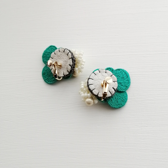 【限定1点】刺繍イヤリングMINT 6枚目の画像