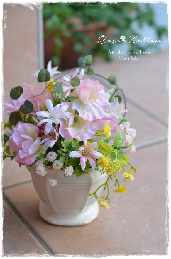 【Creema限定!早割価格】母の日ギフト・優しいピンクのデージー・スイートピー・紫陽花のふんわりラウンドアレンジ 12枚目の画像