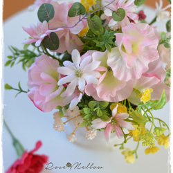【Creema限定!早割価格】母の日ギフト・優しいピンクのデージー・スイートピー・紫陽花のふんわりラウンドアレンジ 5枚目の画像