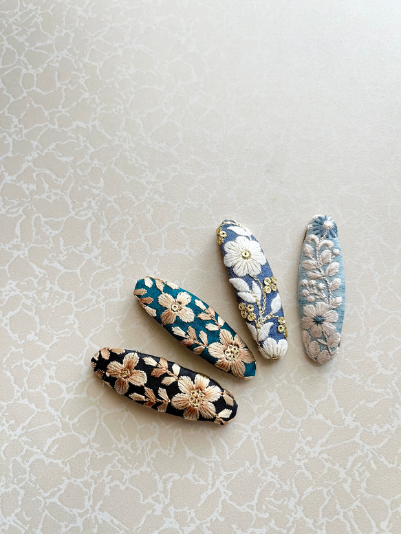 インド刺繍リボンのパッチンピン オーバル型＊インド刺繍リボンのパッチンピン ヘアピン TAMY'S