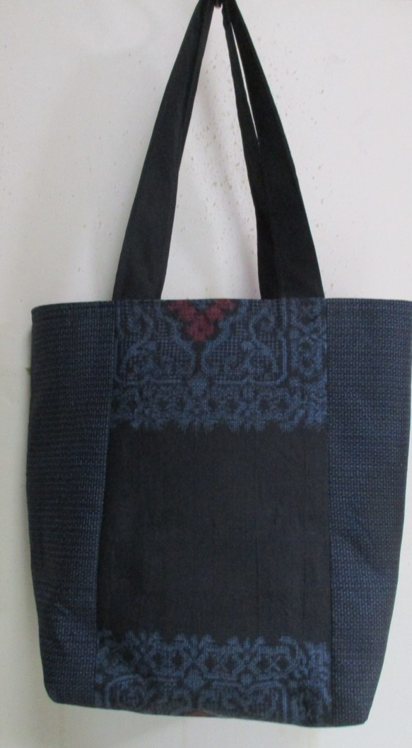 ７６８４　大島紬の着物で作った手提げ袋　＃送料無料 3枚目の画像