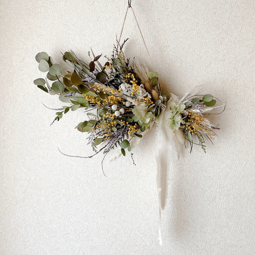 スワッグ(ミモザの木) / ドライフラワー　スワッグ　壁掛け　ミモザ　ユーカリ 土と風の植物園｜＜春告鳥＞ミモザとユーカリのスワッグ - 土と風の