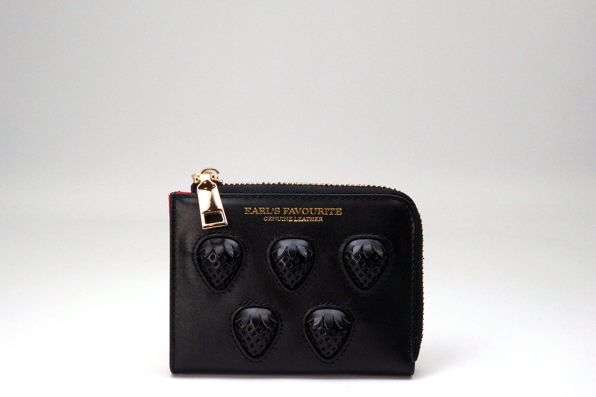 【More Strawberries Collection】L字ファスナーコンパクト財布（黒いちご／ブラック本革）