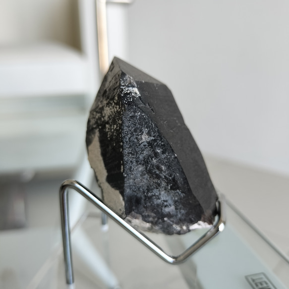 最好的 morion = 黑水晶 [LX5E] 原石，來自中國山東 室內裝飾帶底座 第5張的照片