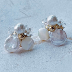 天然石 14kgf* 透き通るクリスタルと淡水パール ロング ピアス