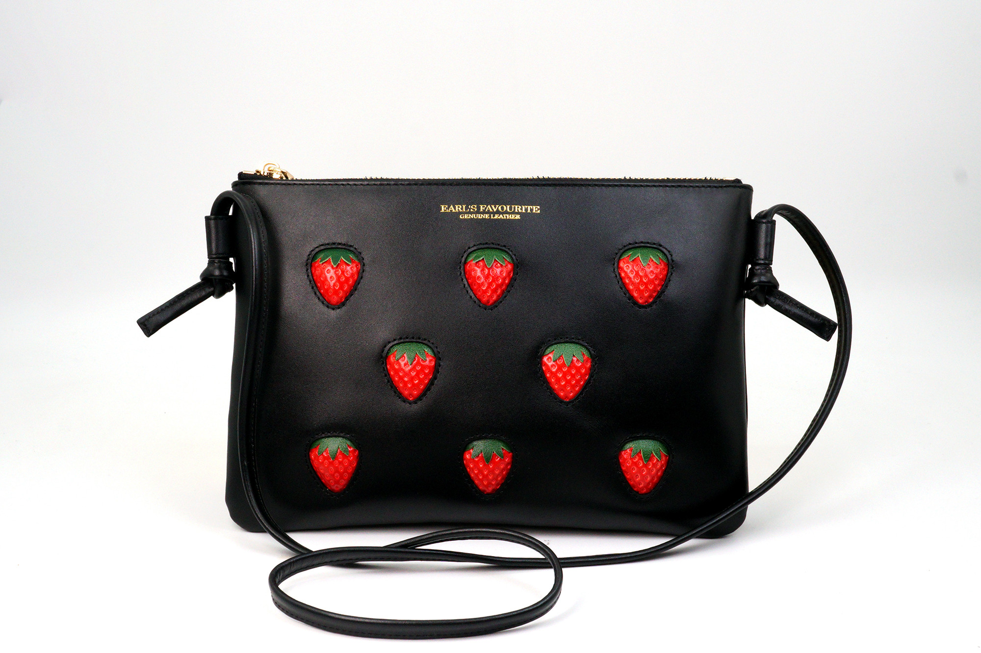 【More Strawberries Collection】サコッシュ（赤いちご／ブラック本革） 15,840円