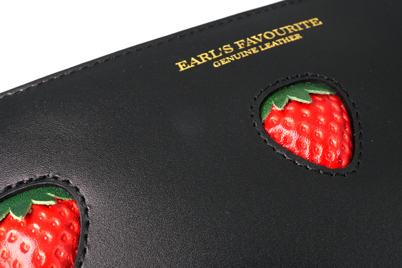 【More Strawberries Collection】サコッシュ（赤いちご） Strawberries