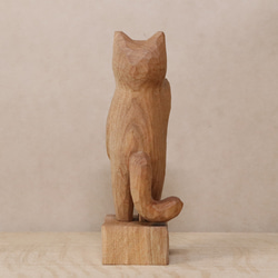 木彫り 招き猫（右手）ネコの置物（木材：山桜）（No.N0011） 6枚目の画像