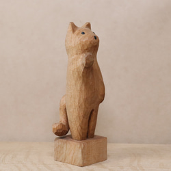 木彫り 招き猫（右手）ネコの置物（木材：山桜）（No.N0011） 9枚目の画像
