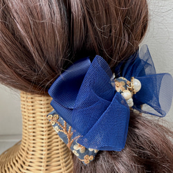 刺繍リボンとチュールの髪飾り　ブルーミックス 6枚目の画像