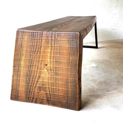 【松のベンチ】アイアンベンチ、非対称のベンチ 2枚目の画像
