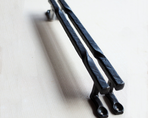 もえ　アイアン ドアハンドル 70cm  2本セット ロートアイアンの両開き用ドアハンドル2個セット】ハンドメイド
