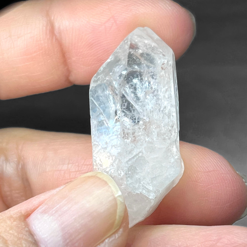 水晶原石ツルツルスベスベ