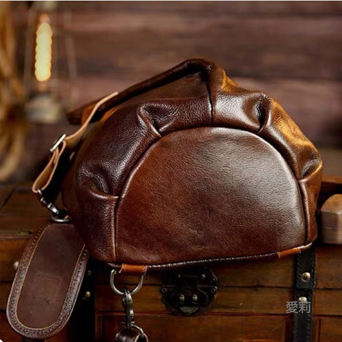 【未使用級】ヘルツ チェストバッグ ボディバッグ ブラウン 未使用級】ヘルツ チェストバッグ ボディバッグ ブラウン