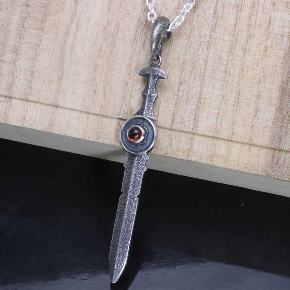 ネックレス メンズ : 三種の神器 ペンダント 燻し仕上げ 勾玉 八咫鏡