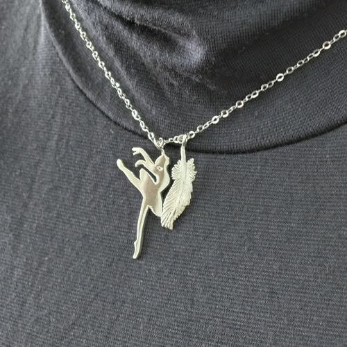 バレエ 白鳥 シルエット モチーフ ネックレス シルバー silver925