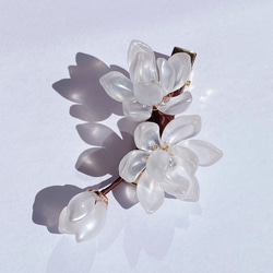 リアルクリーム色白木蓮の一本かんざし　 2枚目の画像