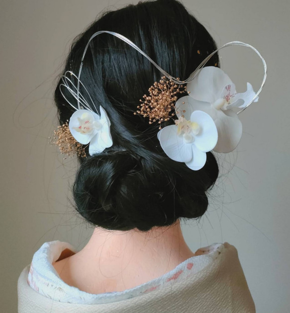 胡蝶蘭 白 ❁*.ﾟ成人式 卒業式　結婚式　髪飾り#161 1枚目の画像