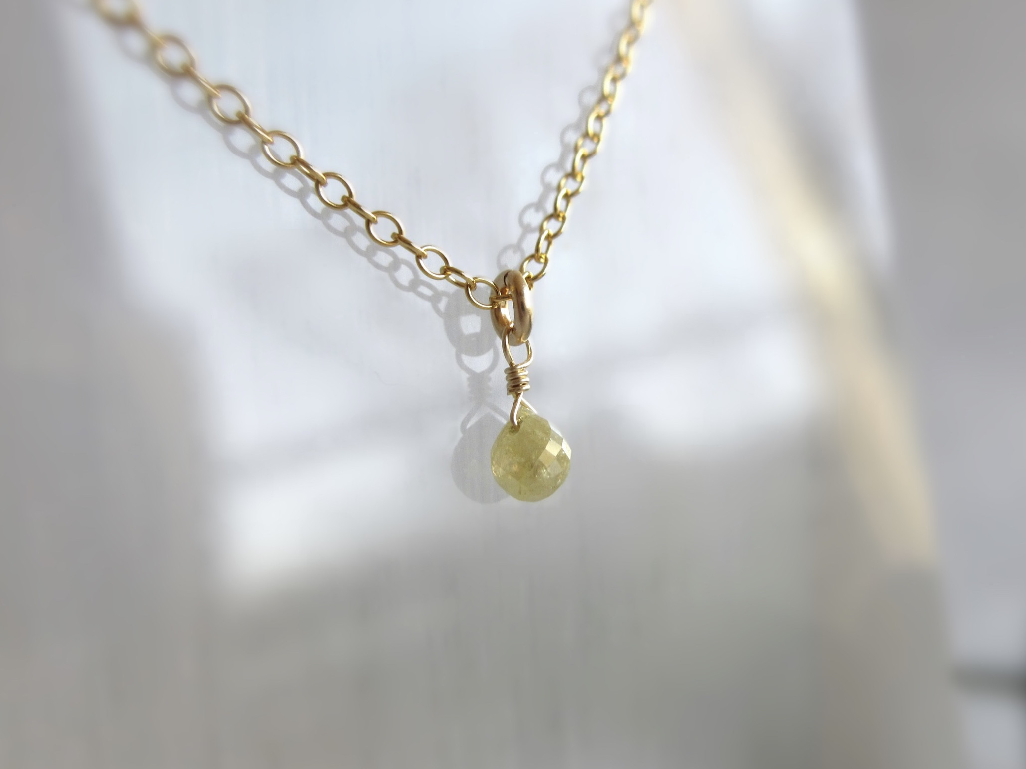 【4月の誕生石】3.6×3.1mm発色美「イエローダイヤモンド」14kgfひと粒ネックレス 9,750円