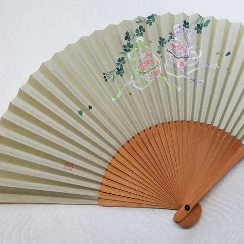 白檀扇 Amazon.co.jp: 白檀扇子 びゃくだんせんす 檀香扇 透かし彫り