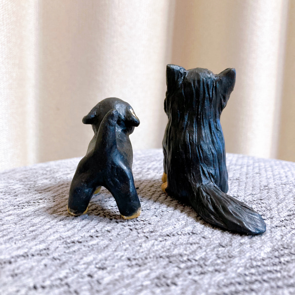 チワワ　成犬&子犬　ブラックタン　ミニチュア　フィギュア　置物　オブジェ 10枚目の画像