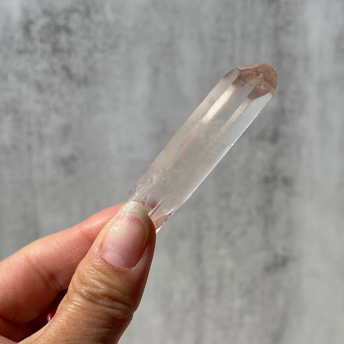 マダガスカル産【ピンククォーツ／Pink Quartz】ポイント｜タワー 鉱物