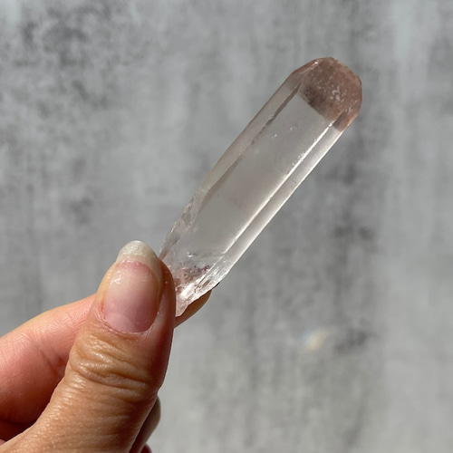 マダガスカル産【ピンククォーツ／Pink Quartz】ポイント｜タワー 鉱物