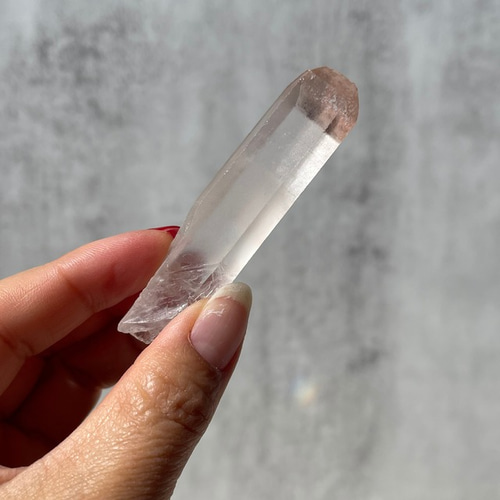 マダガスカル産【ピンククォーツ／Pink Quartz】ポイント｜タワー 鉱物