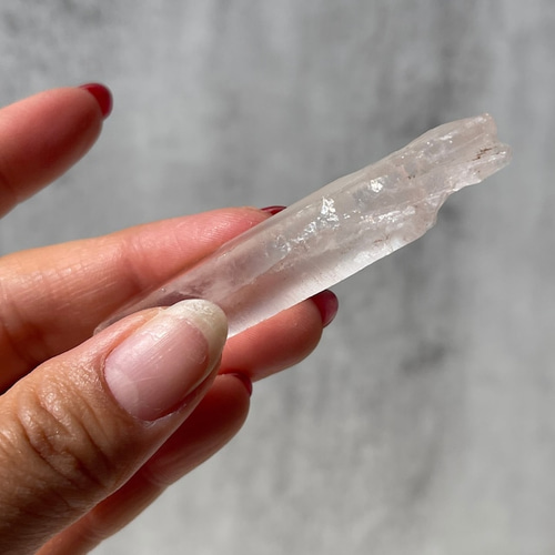 マダガスカル産【ピンククォーツ／Pink Quartz】ポイント｜タワー 鉱物