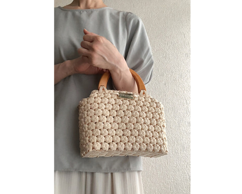 白色バッグ ペーパークラフトバンドで作ったハンドバッグ 2way