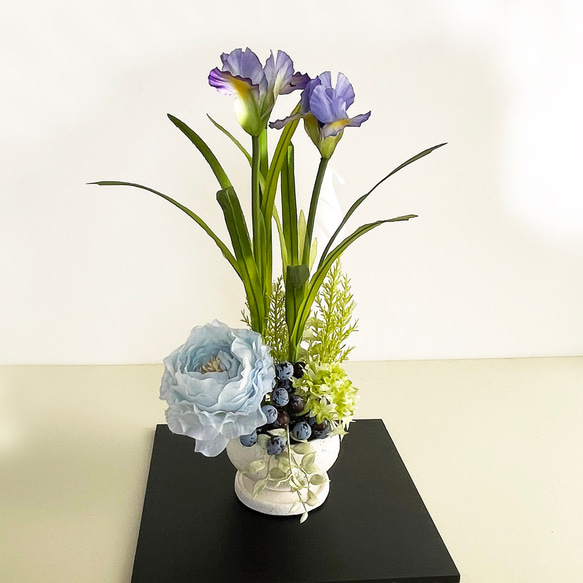 端午の節句 菖蒲の花アレンジメント  ta-01テーブルフラワー 1枚目の画像