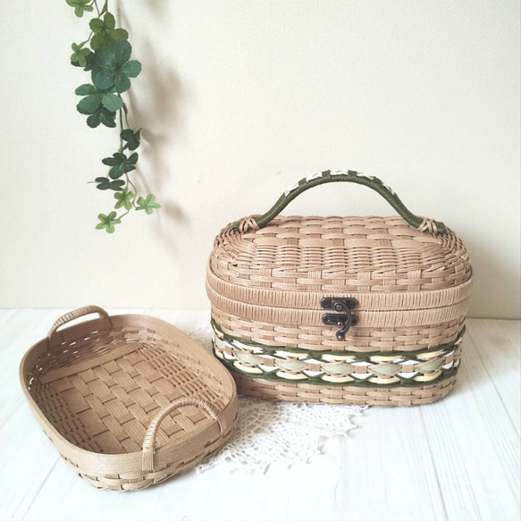 フタ付きバスケット(まる) 中トレー付き うすちゃ✕グリーン 紙バンド