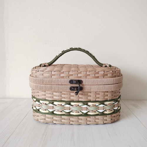 フタ付きバスケット(まる) 中トレー付き うすちゃ✕グリーン 紙バンド