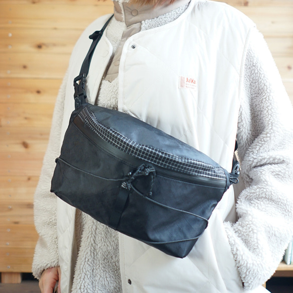 [YAMABIKO Limited] Hiker Name Bag，L/登山，露營，戶外，身體包，石灰黃色，防水 第3張的照片