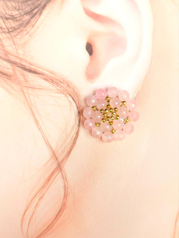 【送料無料】桜咲くイヤリングorピアス（天然石ローズクォーツ✕カルセドニー） 7枚目の画像
