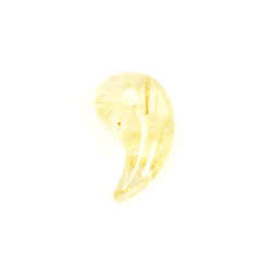 【無数のルチルが輝きを放つ】一点物 ゴールドルチル 勾玉 Ｍｒ１３１ 金針水晶 お守り 天然石ストーン お守り ギフト 6枚目の画像