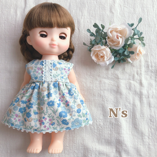 26cmドール用 裏地付き♡くすみカラーの花柄ワンピース 2カラー ソラン