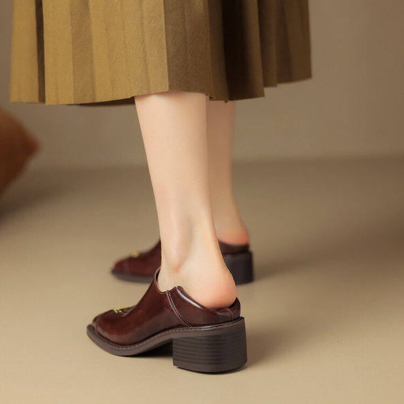 24 新款女士柔軟真皮鞋時尚簡約鞋低跟淺口鞋 22 公分-25 公分 #944⭐免運費⭐ 第4張的照片