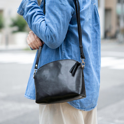 数量限定のアウトレットSALE ショルダーバッグ 本革 レディース 丸型