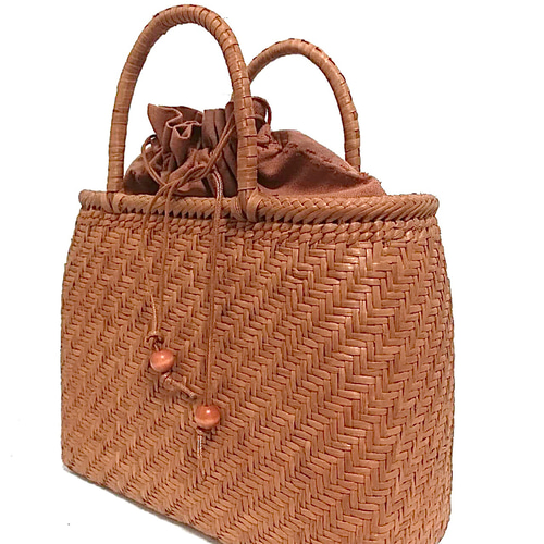 山葡萄バッグ円形二本飛び編み 23％OFF】山葡萄バッグ（鉄線二色編み） 山葡萄・くるみかご