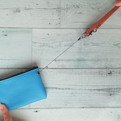 【送料無料】小銭入れ付きパスケース　キーケース　リール付き　カードケース　マルチポーチ　ストラップ付　本革　７色 2枚目の画像